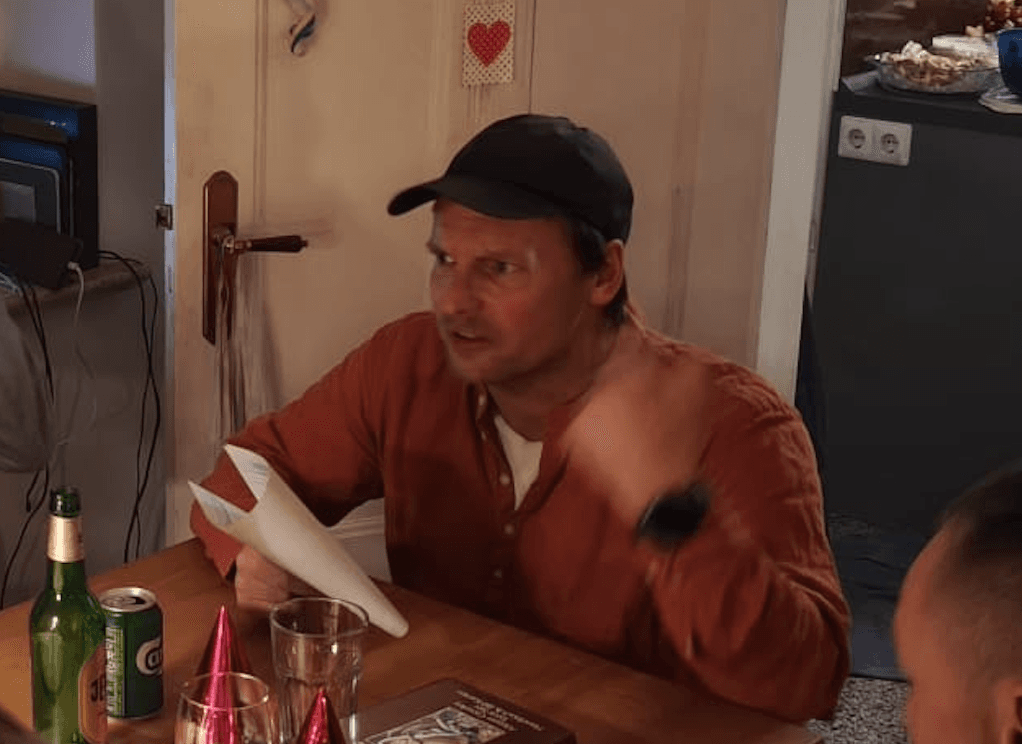 Michael Degenhard erklärt die Idee.